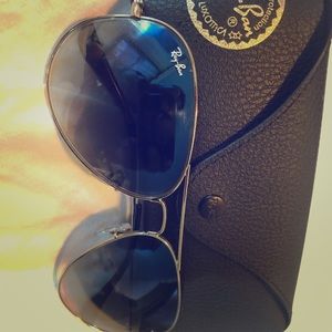 blue shades ray ban glasses